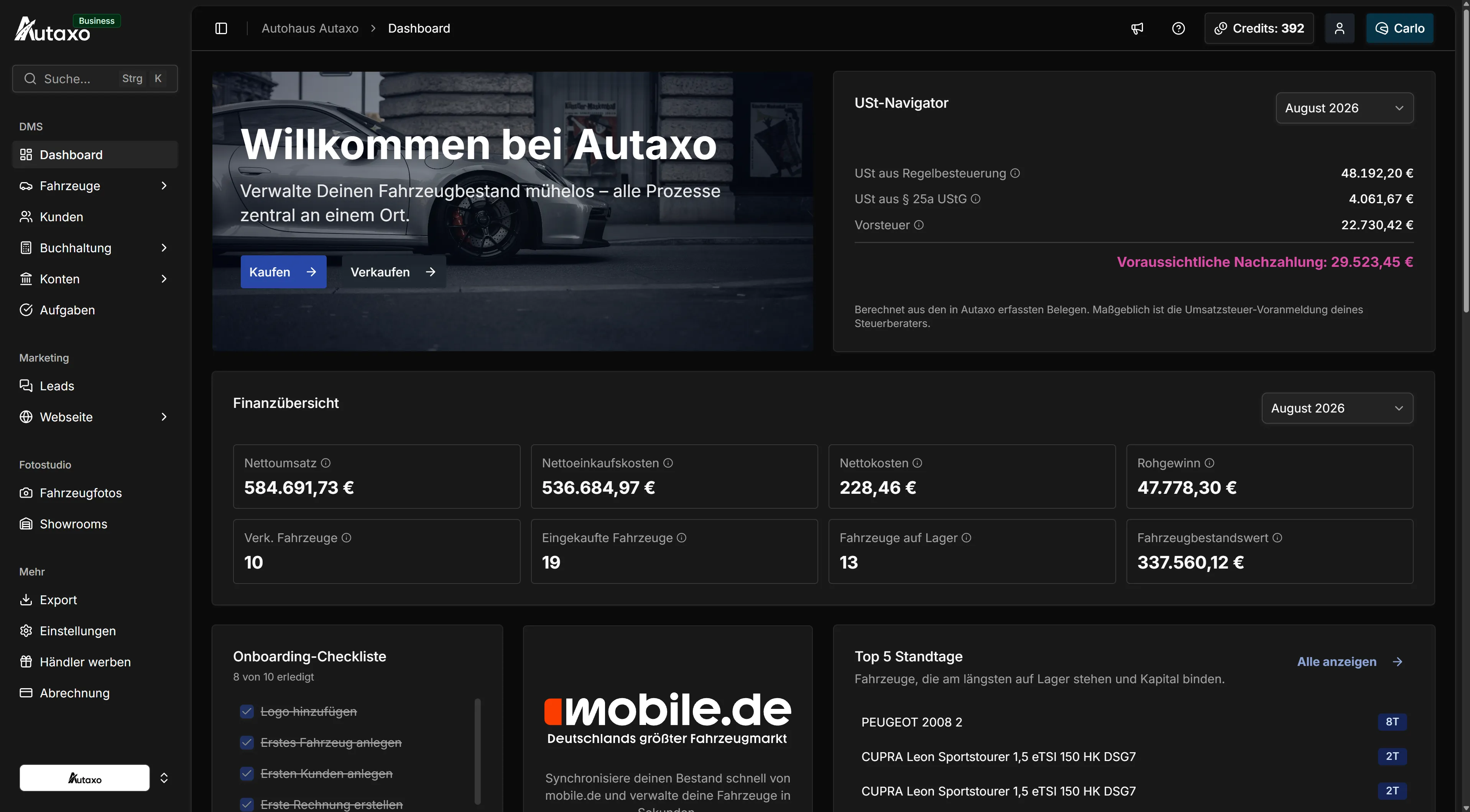 Autaxo Dashboard mit digitaler Fahrzeugakte und Statusübersicht