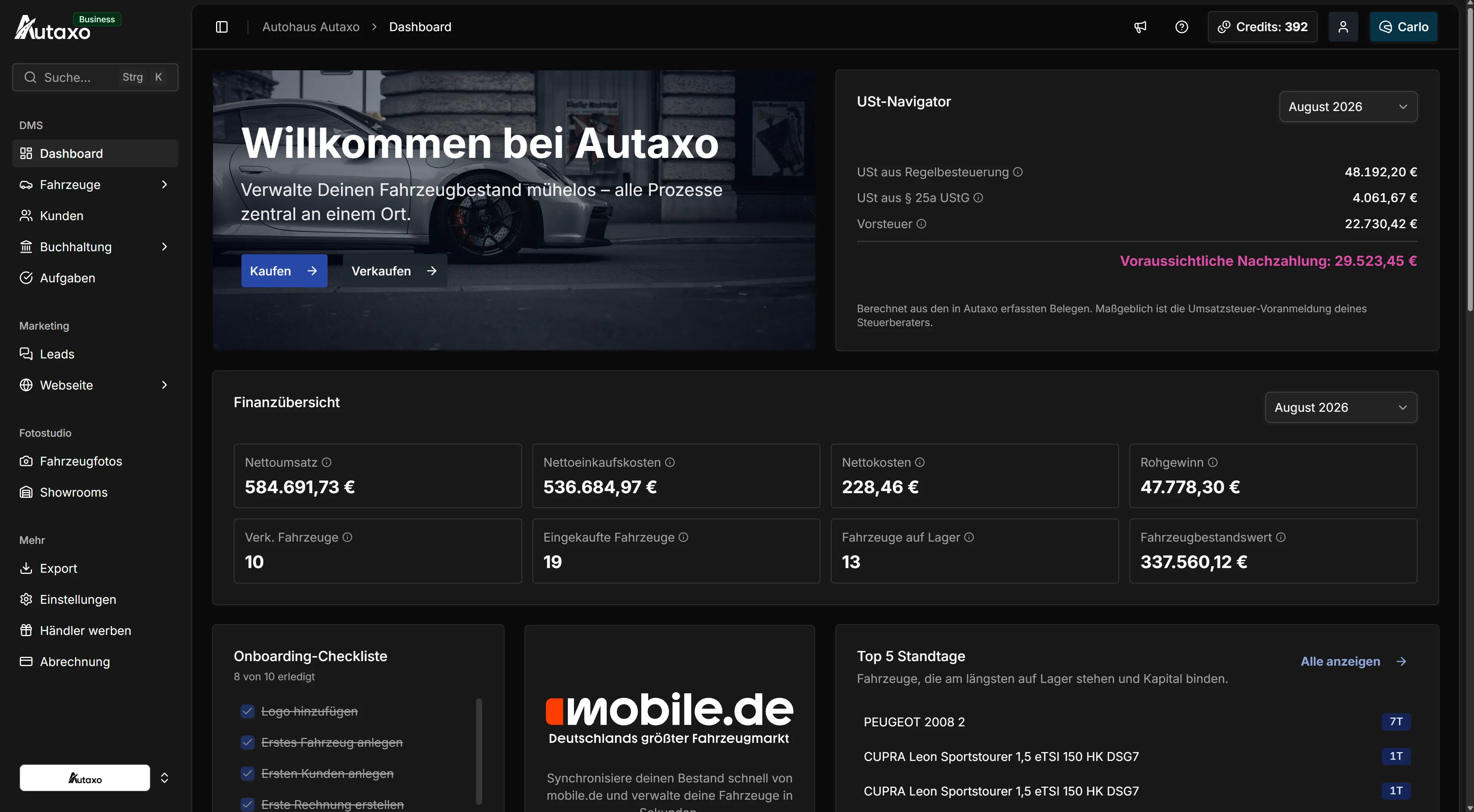 Autaxo Dashboard mit digitaler Fahrzeugakte und Statusübersicht