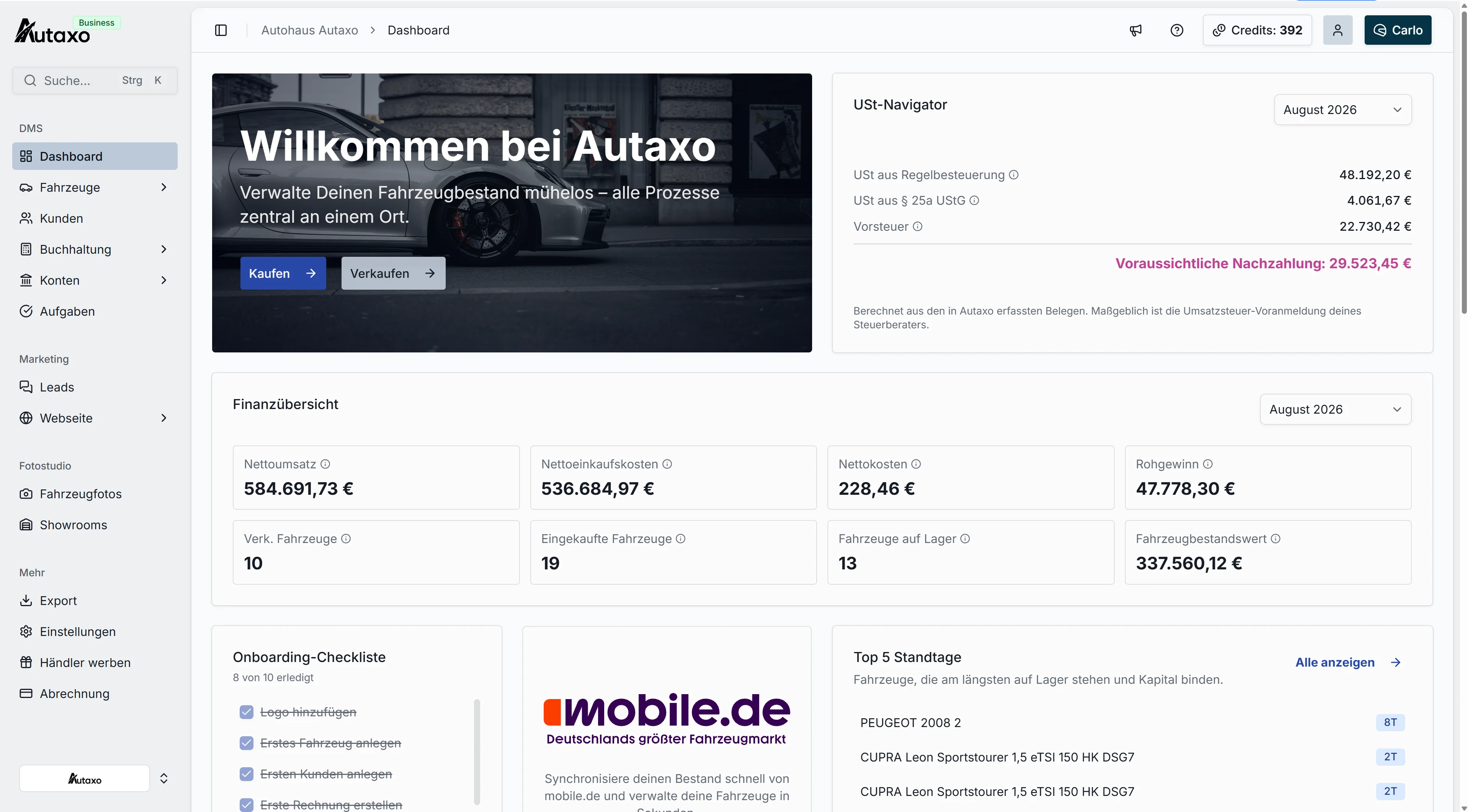 Autaxo Dashboard mit Finanzübersicht, Fahrzeugbestand und Standtagen