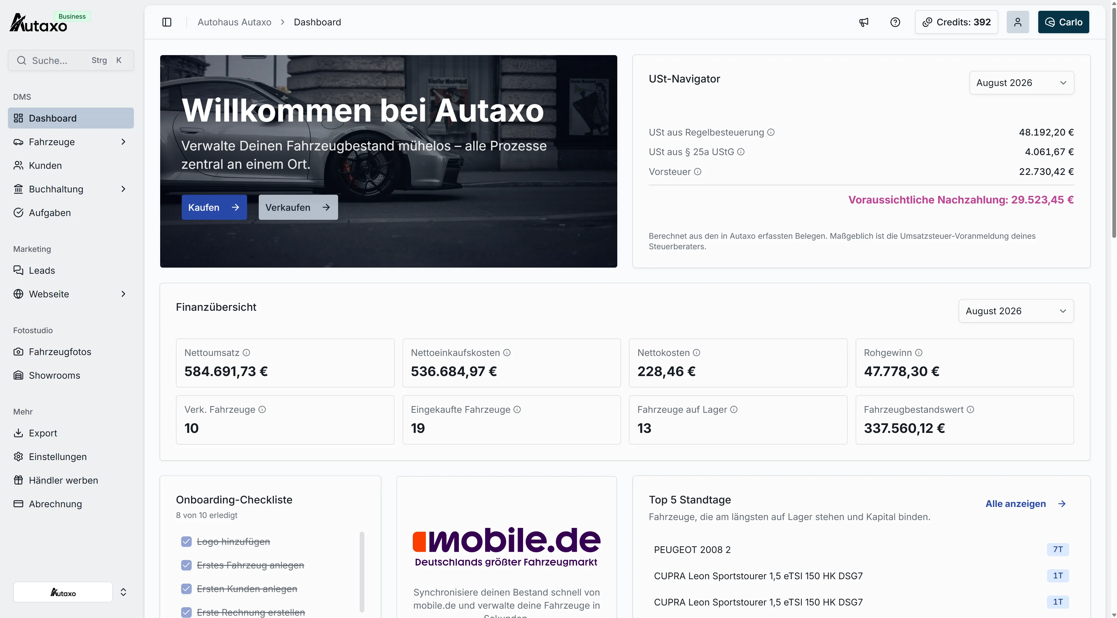 Autaxo Dashboard mit digitaler Fahrzeugakte und Statusübersicht